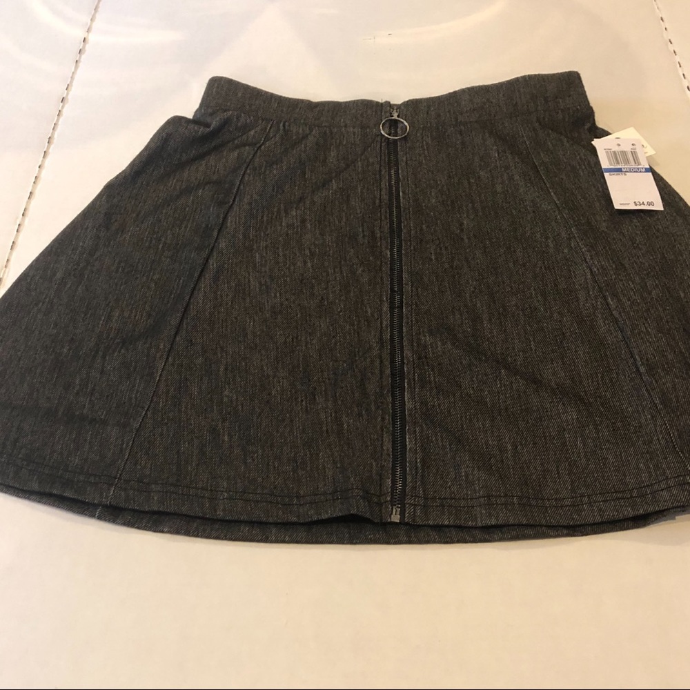 ❇️ Ultra Flirty Flared Skirt, Size M